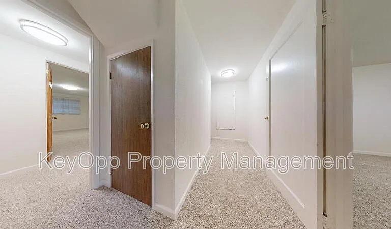 31 Crestline Ave — Photo 19