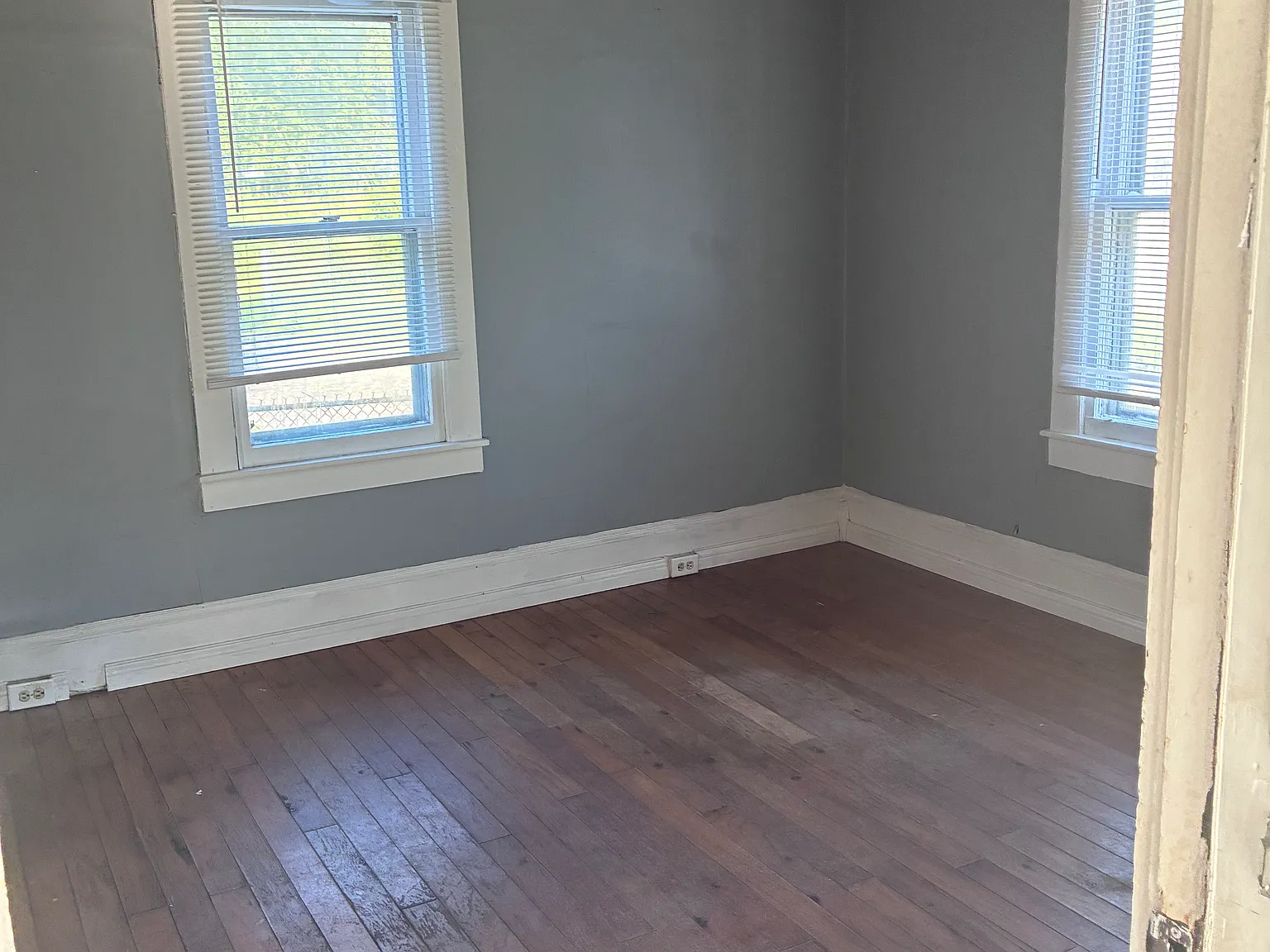 2 bed, 1270 sqft, $850 — Photo 2