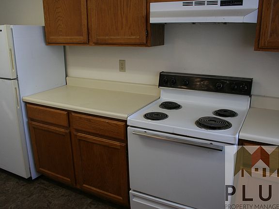 2nd image of 720 Turner St APT A