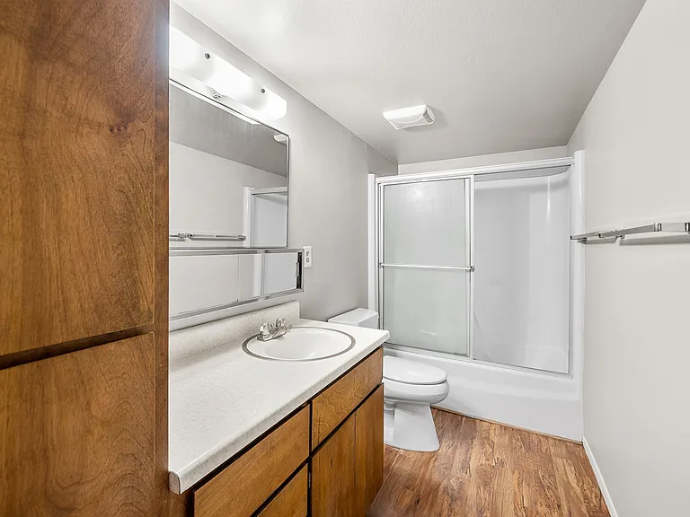 201 E Aubrey St — Photo 15
