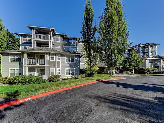 2nd image of 4535 Providence Point Pl SE Unit 304