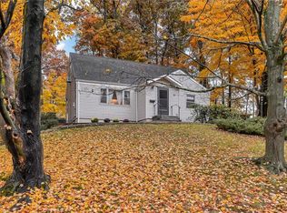 14 Windmill Ln, New City, NY 10956