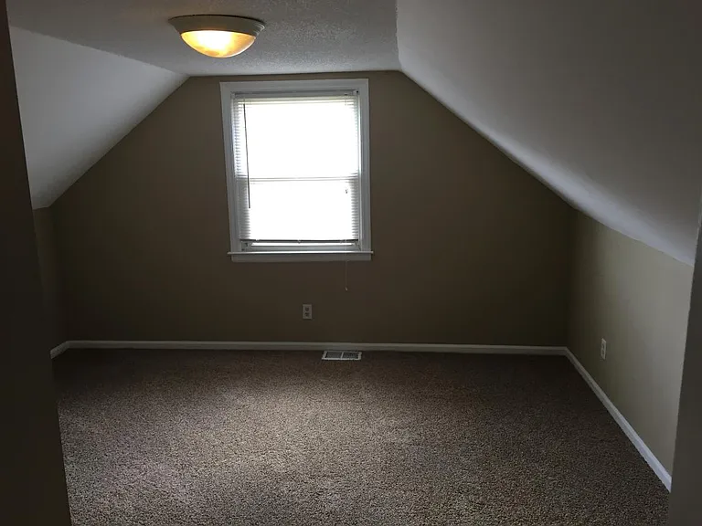 6213 N Woodland Ave — Photo 16
