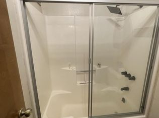 881 Oakmont Ln, Lake Arrowhead, CA 92352