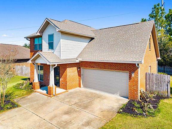 2nd image of 140 Kinley Ave