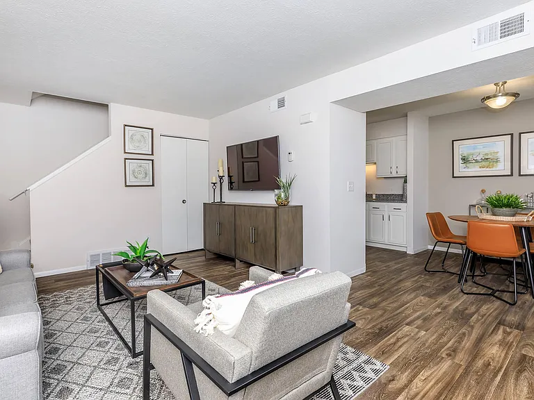 Westchester Townhomes — Photo 17