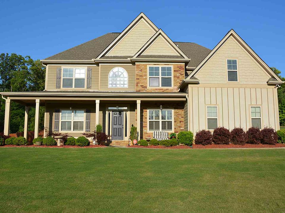 2nd image of 345 Ivy Ln