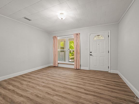 5th image of 5837 Sanders St
