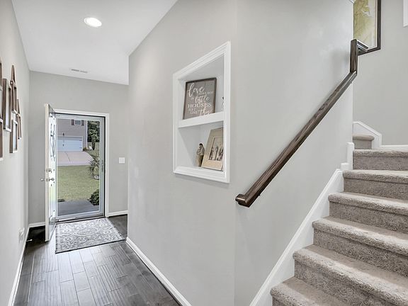 3rd image of 249 Allans Mill Dr