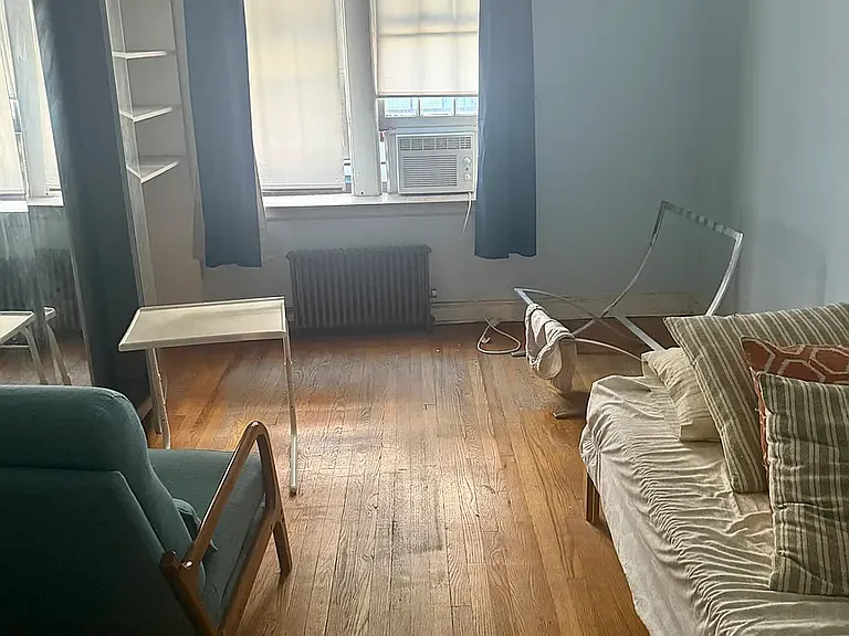 314 E 70th St #4A — Photo 1