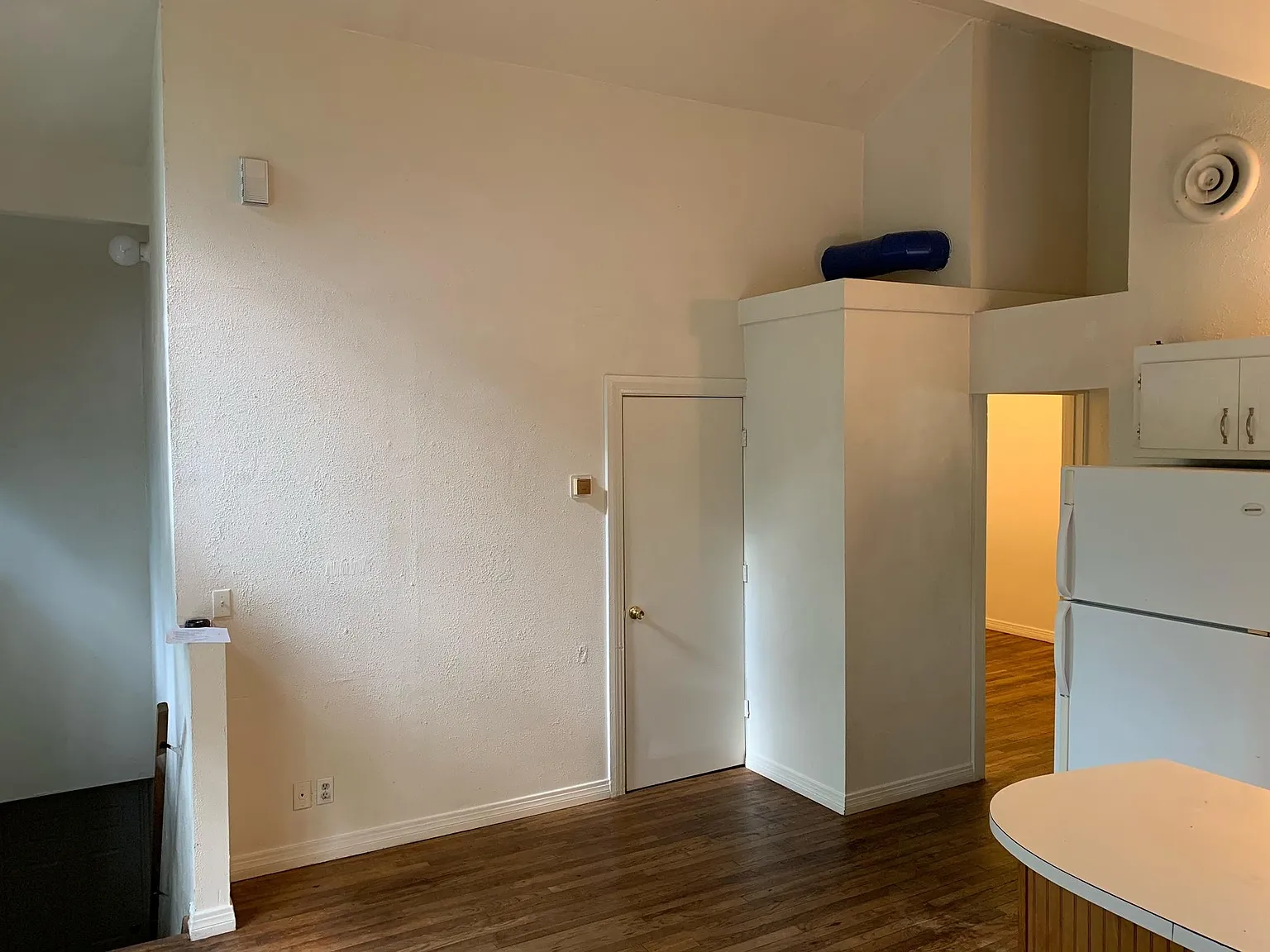 408 Ponder St — Photo 4
