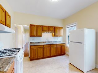 58 Julian St FLOOR 3, Dorchester, MA 02125