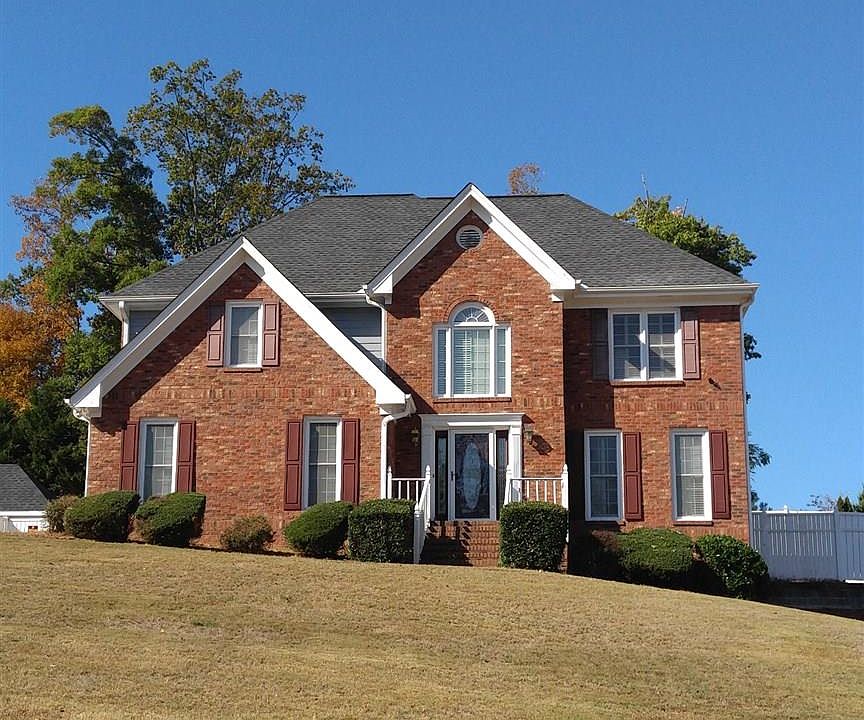1st image of 2400 Aveberry Ct SE