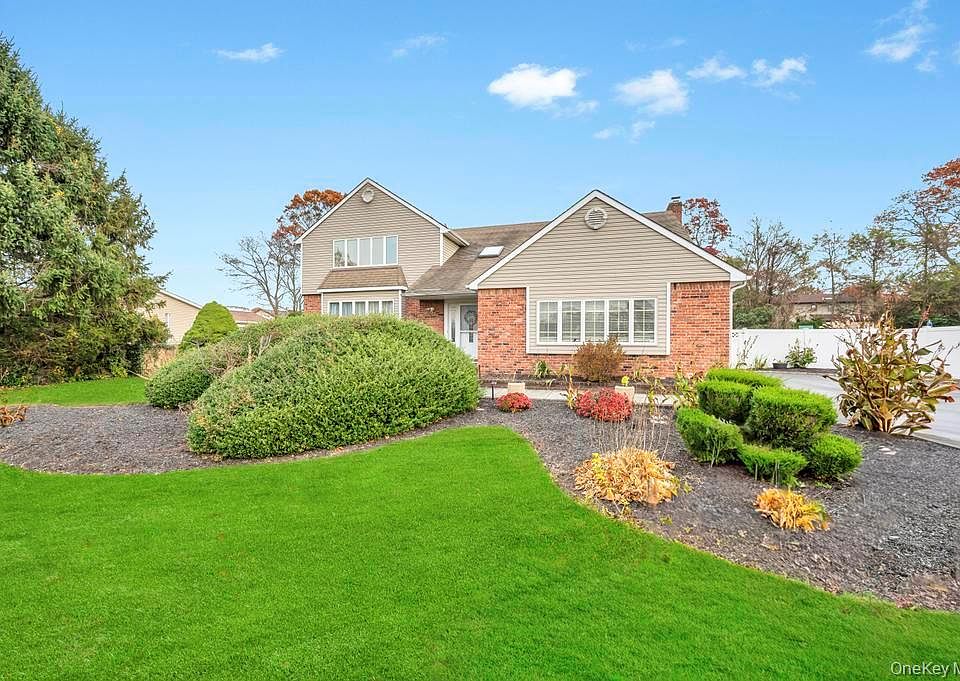 1st image of 9 Kimberly Avenue Avenue