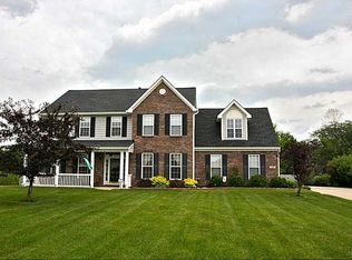 547 Crossfield Dr, Indianapolis, IN 46239