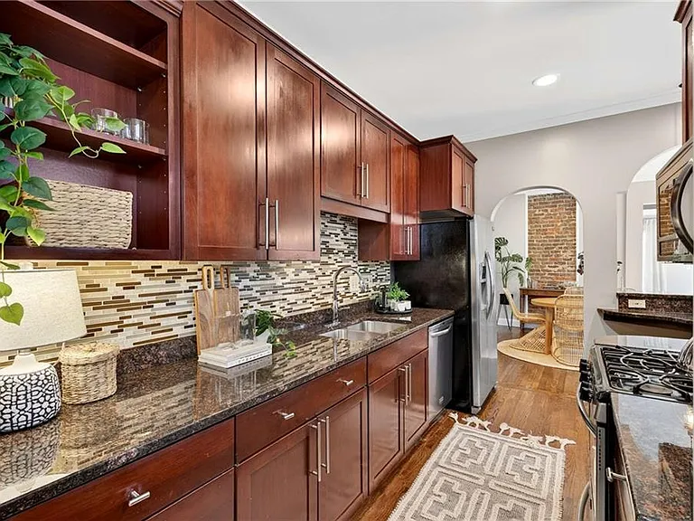 217 Westminster Dr NE — Photo 20