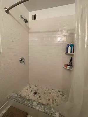 Rented by Compass | media 25
