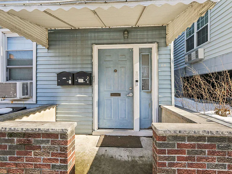 66 Chestnut Ave #1 — Photo 2