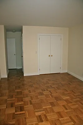 Rented by Michael K Namm Associates | media 31