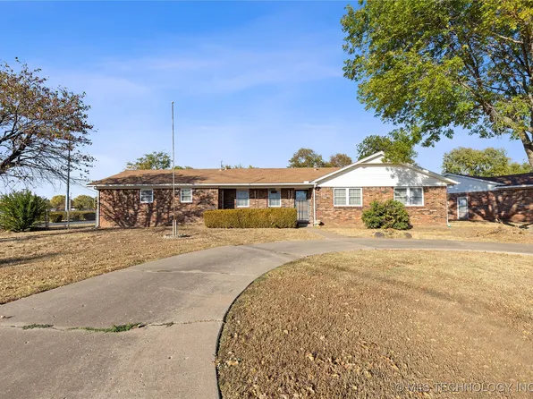 750 W 4th St, Skiatook, OK 74070