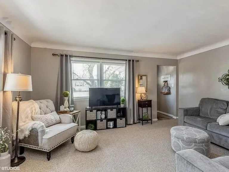 2919 Russell Dr NE — Photo 11