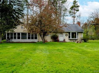 15 S Ln, Angola, NY 14006