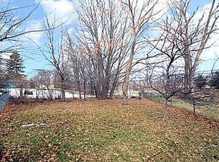 6954 4th Street Ct N, Oakdale, MN 55128