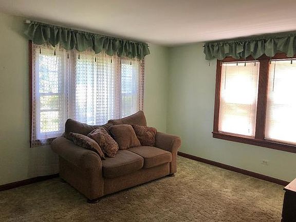 2nd image of 484 N Central Ave