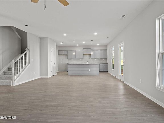 4th image of 3511 Stewart Hill Ln
