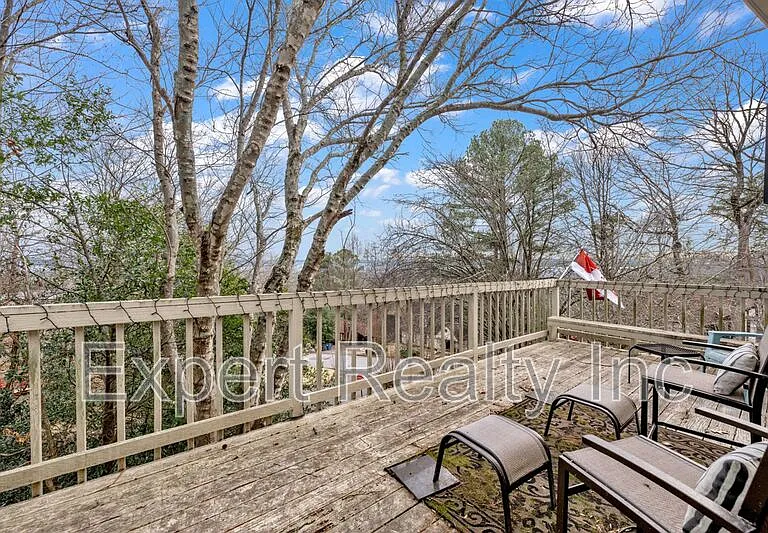 373 Laredo Dr — Photo 34