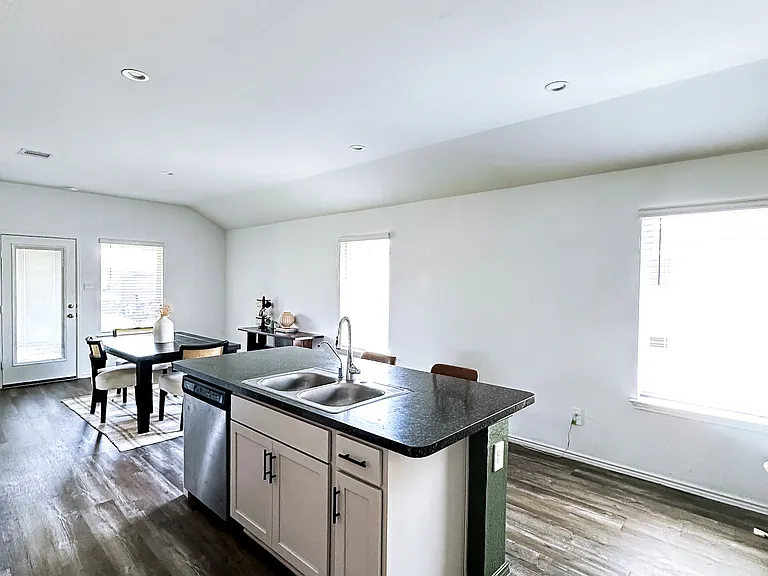 5330 Castlebury Meadows Dr — Photo 18