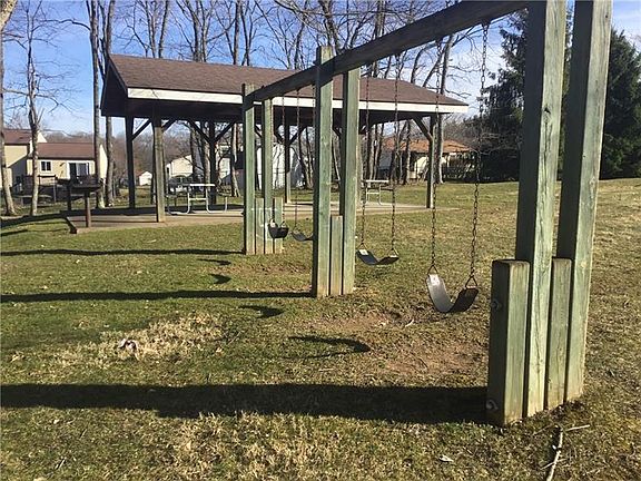 4th image of 966 Woodhollow Dr #1A