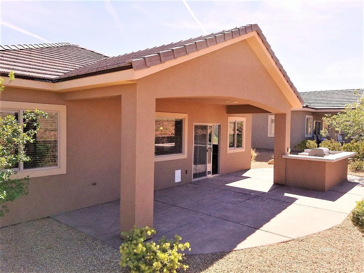 Building Photo - 615 Coventry Ln