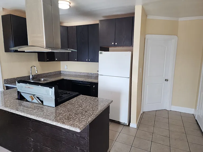 1619 Chanslor Ave #C — Photo 5