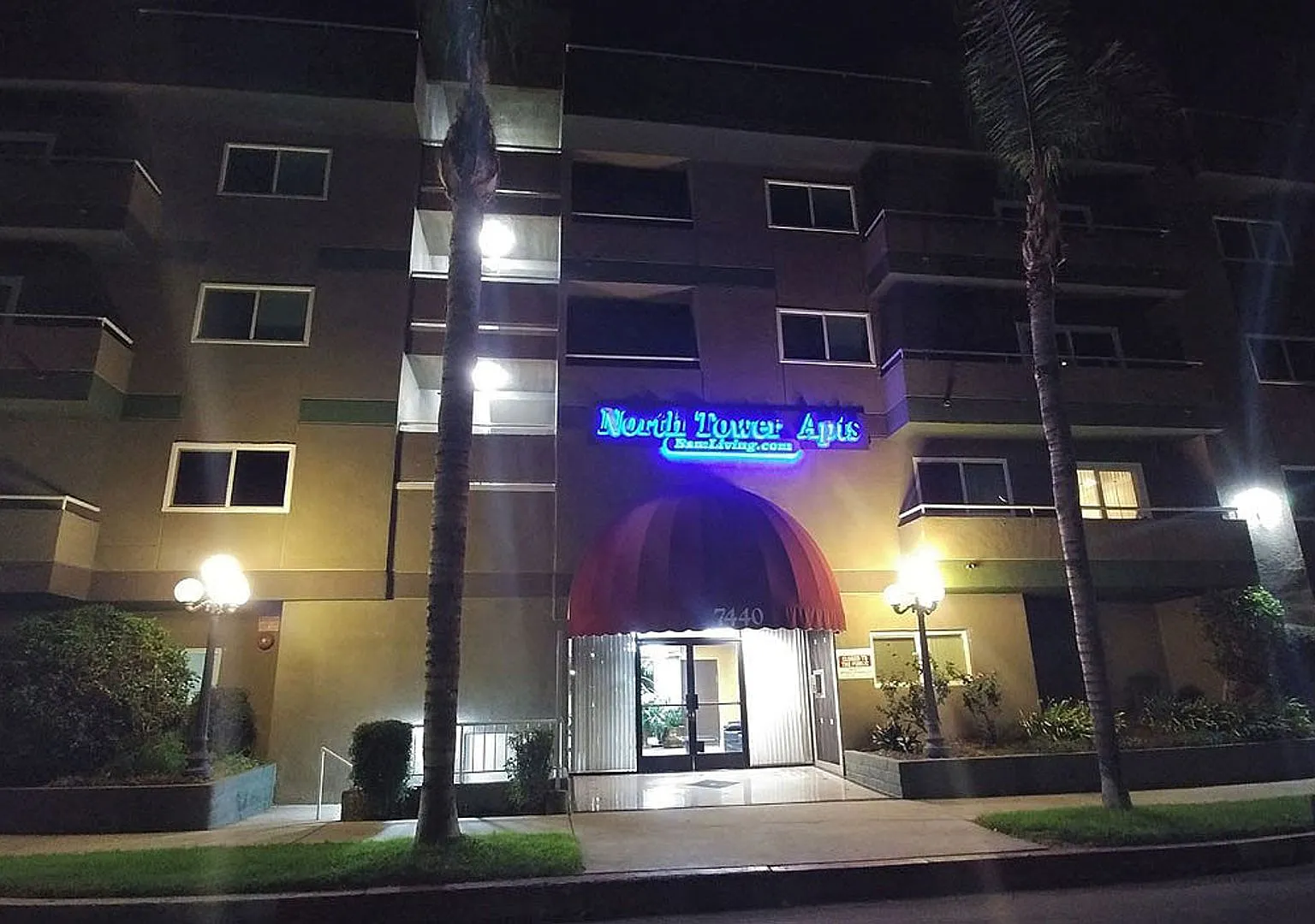 North Tower Apts — Photo 3