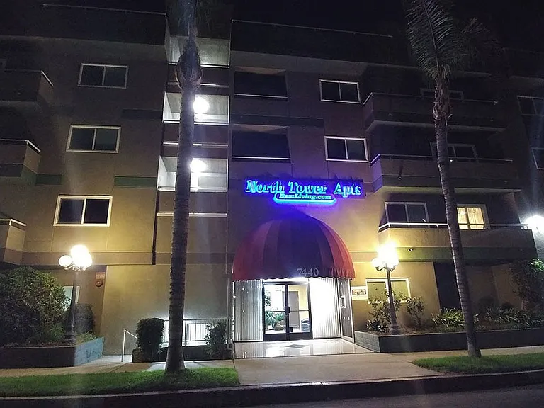 North Tower Apts — Photo 3