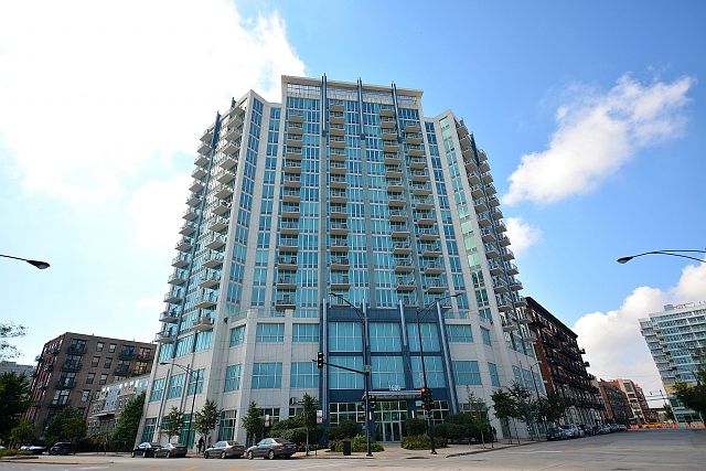 1st image of 1600 S Indiana Ave Unit 905