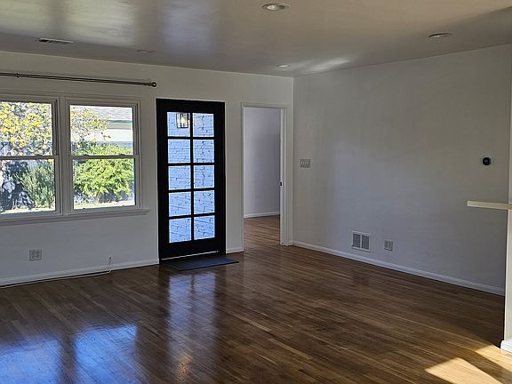 5th image of 2319 W 116th St
