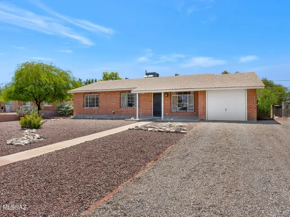 4858 E 13th St, Tucson, AZ 85711