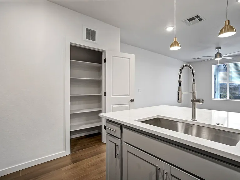 2232 Arikaree Hts #307 — Photo 18