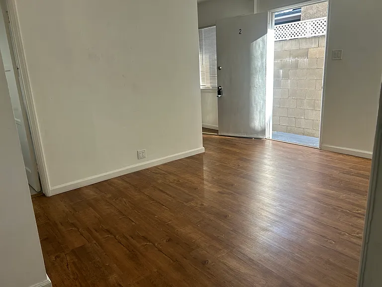 53 Argonne Ave #1 — Photo 3