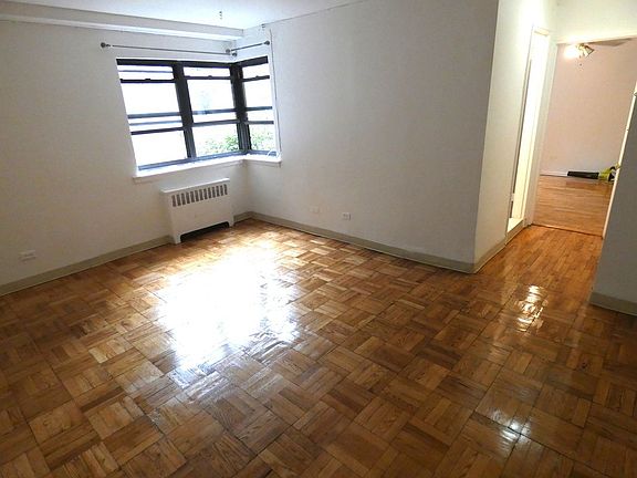 5th image of 2540 31st Ave APT 1F