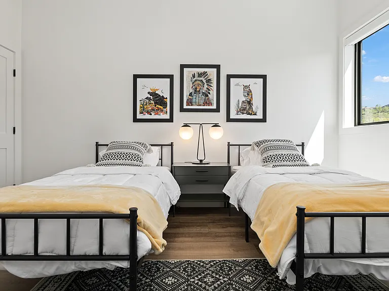 Guest bedroom upstairs