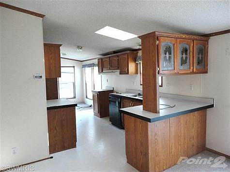 5th image of 68920 8th St