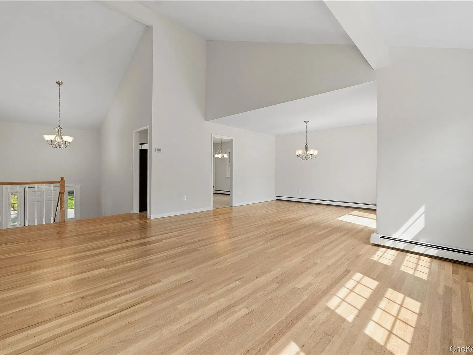 4 bed, 3.0 bath, 2200 sqft, $5,300 — Photo 4