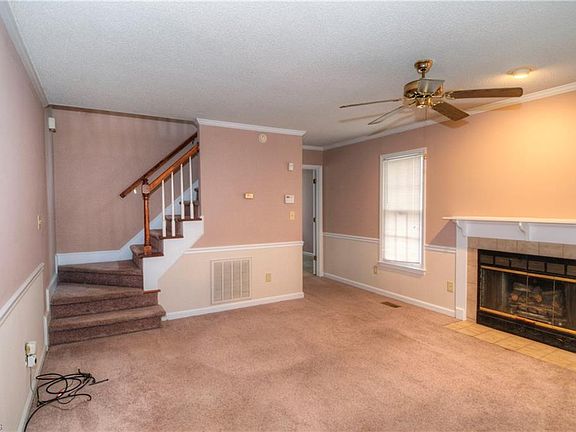3rd image of 136 Arcaro Dr