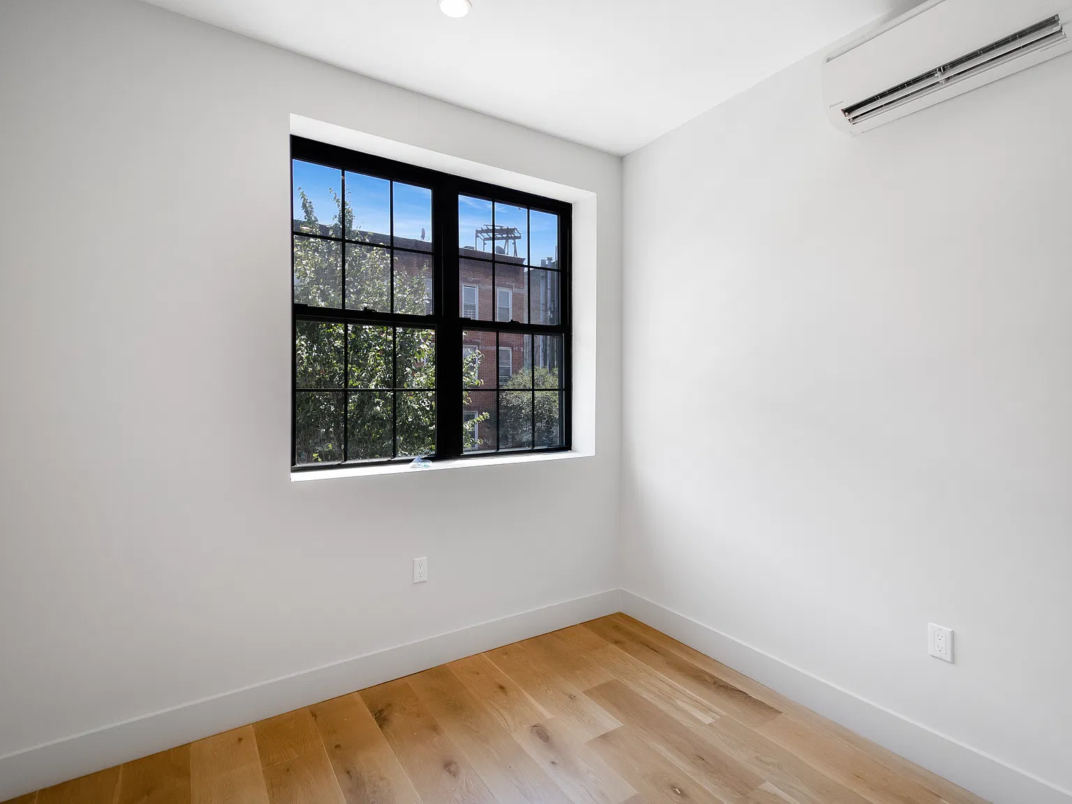 15 Cooper Street — Photo 3