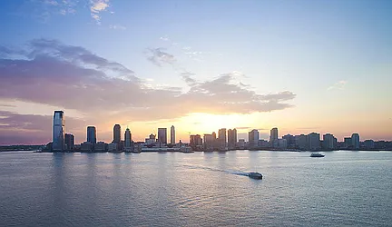 Rented by R New York