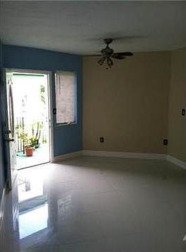 3rd image of 18706 NE 18th Ave APT 205