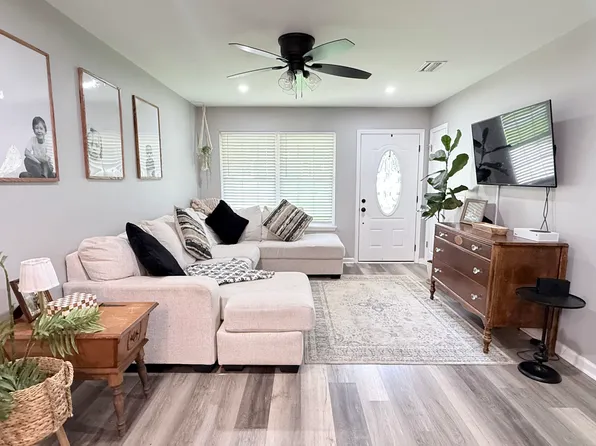 720 Kendall Dr, Tallahassee, FL 32301